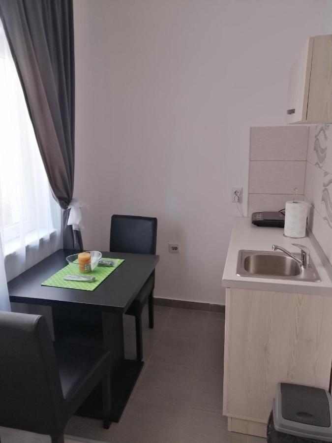 Mitic Apartmani 1 Ni Esterno foto