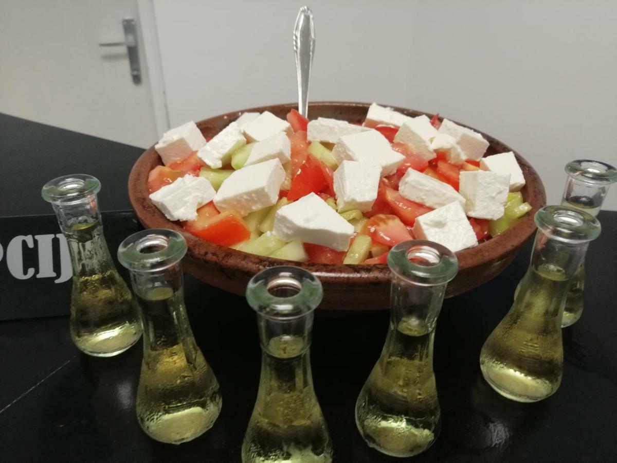 Mitic Apartmani 1 Ni Esterno foto